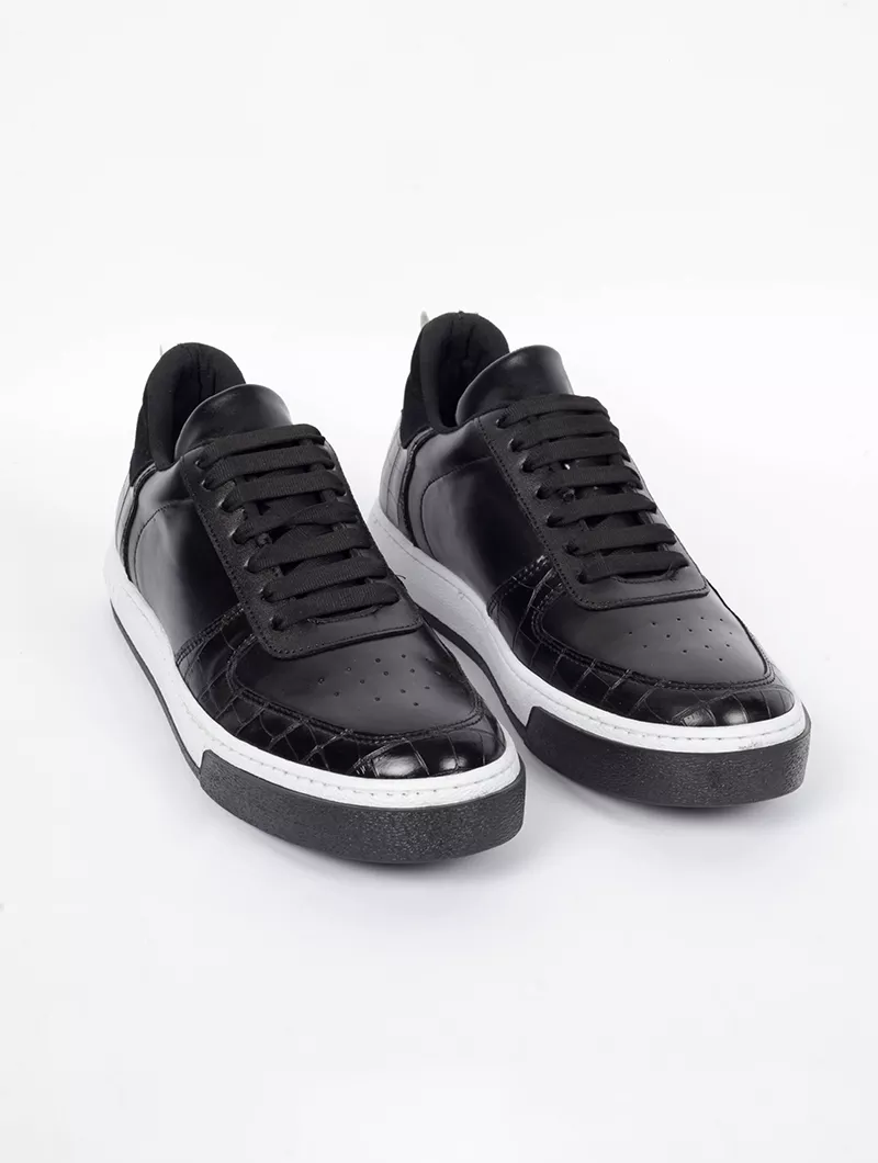 Baskets en simili cuir